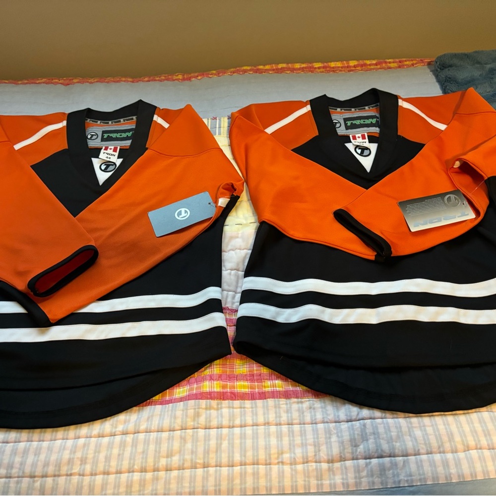 New 2 Tron Hockey Jerseys Philadelphia Flyers Colors tags attached Size 44